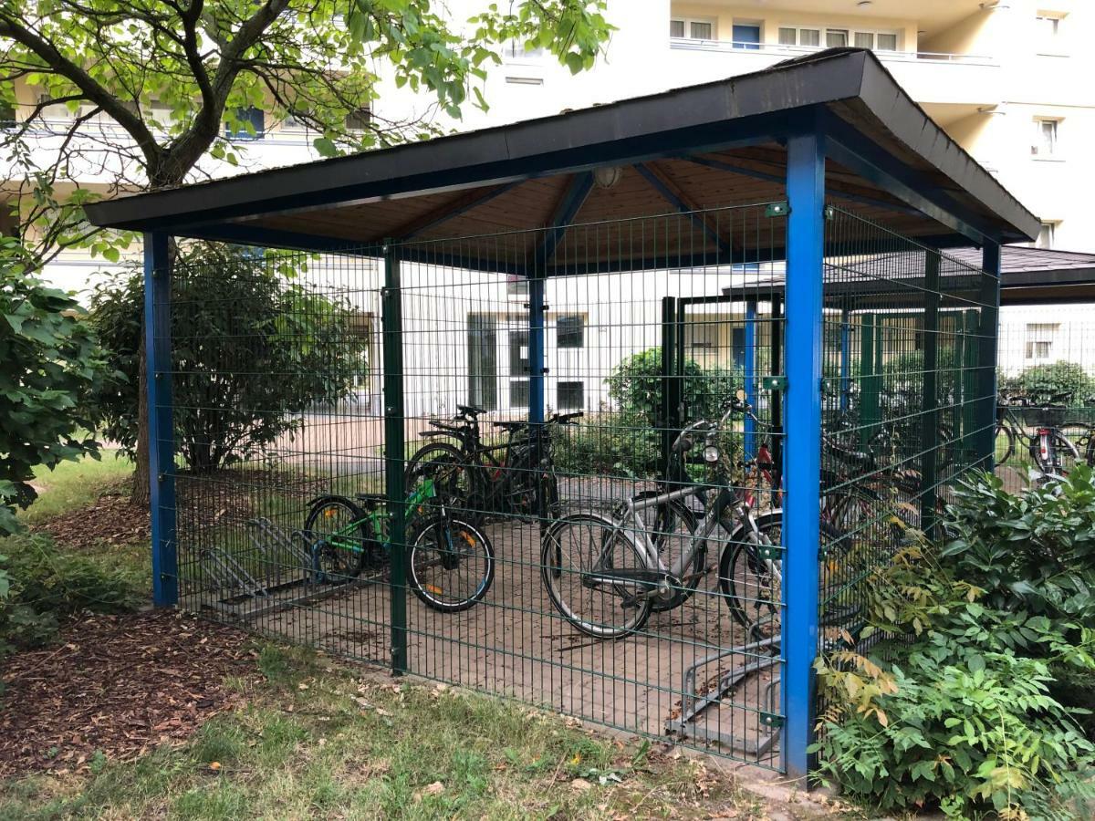 Sonnige Wohnung Im Zentrum Mit Terrasse U Tiefgarage - Netflix & Prime Leipzig Luaran gambar